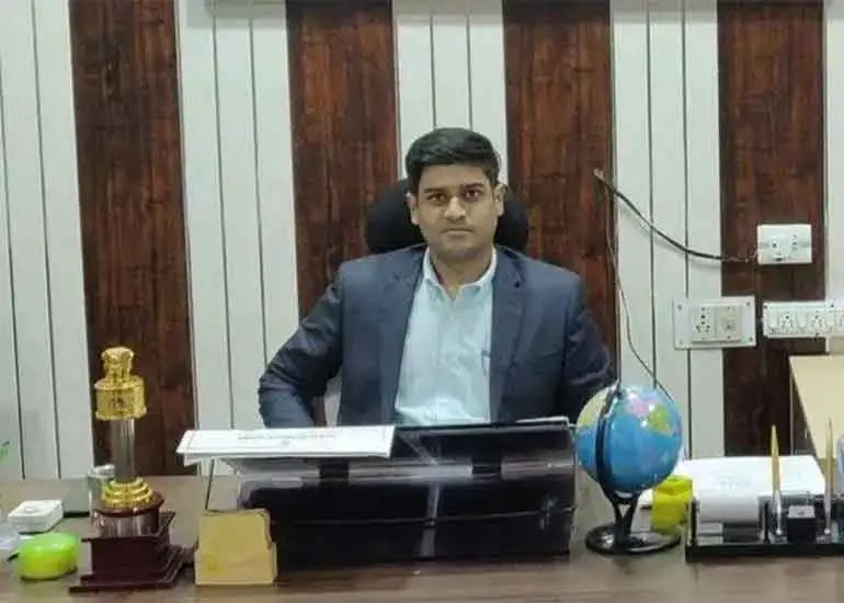 IAS ANAND VARDHAN